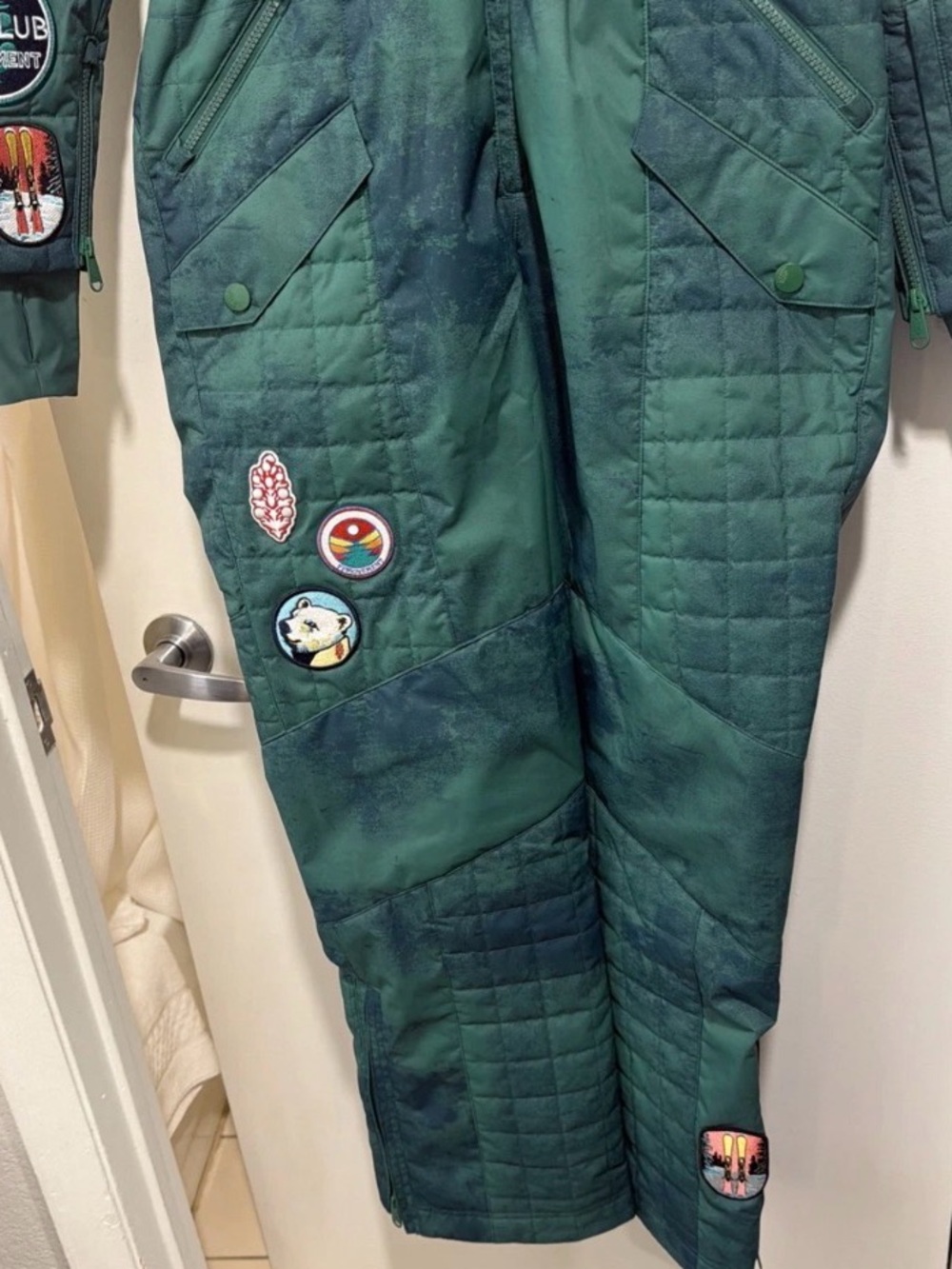 Free People Ski Suit Green All Prepped Patch One piece Medium NWT - Picture 4 of 10